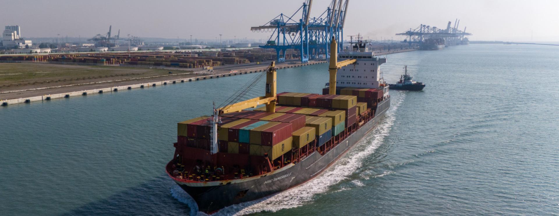 Sortie de port 2000 (Le Havre) du MSC Tamishka