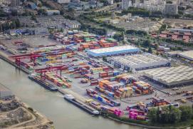 Terminal conteneurs du port de Gennevilliers