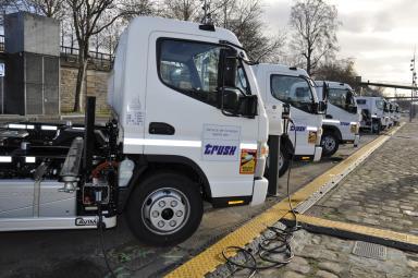 Camion électrique servant pour le transport des livraisons IKEA - Agrandir l'image, fenêtre modale