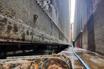 Port P3 de l'écluse François 1er vue de l'intérieur - Agrandir l'image 7 sur 8, fenêtre modale