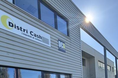 Entrepôt Distri Cash à Grand-Couronne - Agrandir l'image 1 sur 3, fenêtre modale