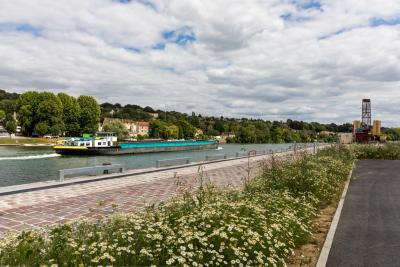 Quai à usage partagé (QUP). Travaux de réaménagement du port de Corbeil-Saint-Nicolas - Agrandir l'image 1 sur 6, fenêtre modale