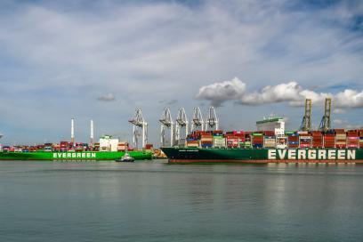 Ever Forever à son arrivée au port du Havre - Agrandir l'image, fenêtre modale