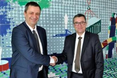 Signature convention HAROPA PORT et EDF - Agrandir l'image, fenêtre modale