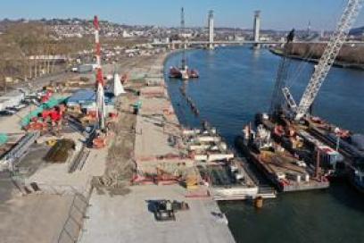 Cruise terminal at Rouen - Enlarge image, modal window