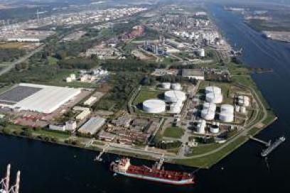 Vue aérienne du port du Havre - Enlarge image, modal window