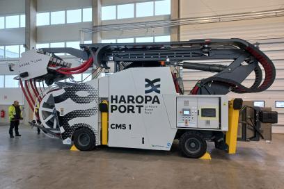 Véhicule de 20 tonnes équipé de bras articulés - Agrandir l'image, fenêtre modale