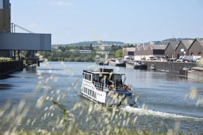 Visite du port de Gennevilliers - Agrandir l'image, fenêtre modale