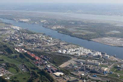 Zone industrielle du Havre et grand canal - Agrandir l'image, fenêtre modale
