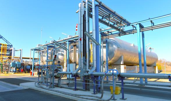Le site industriel de production d'hydrogène vert de la société Air Liquide à Port-Jérôme - Enlarge image, modal window